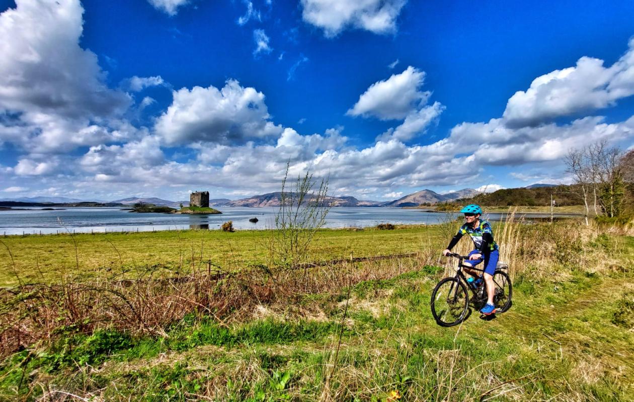 mountain biking the caledonia way