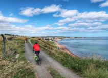 Cycling on the coast to Berwick